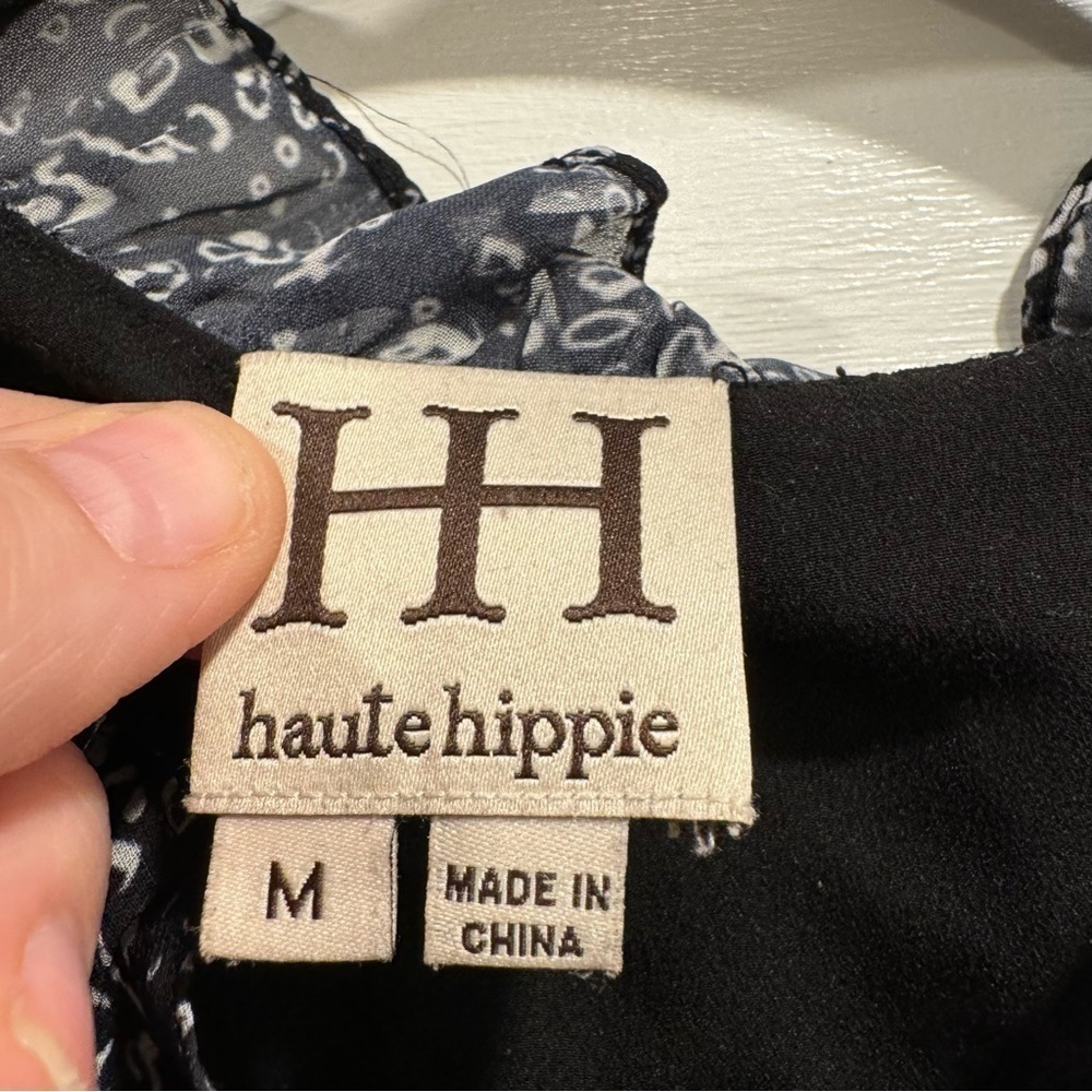 Haute Hippie‎ black and white split neck animal print tunic top Medium career - Picture 6 of 10
